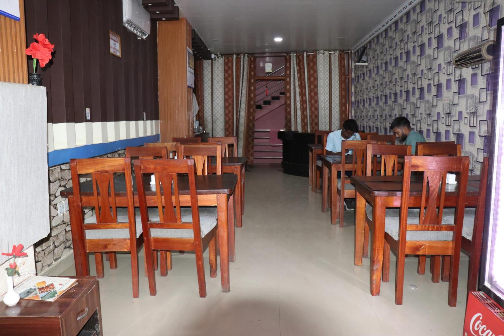 Hotel Megha Heritage Surkhet Exteriör bild